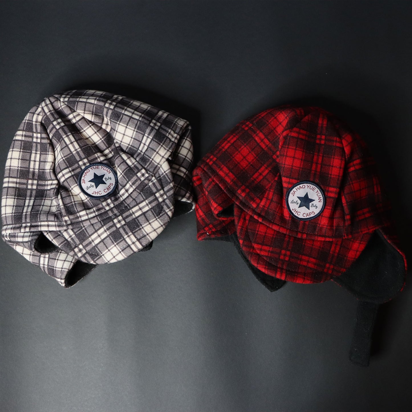 Kids 6 to 18 months - Warm Winter Hat with Ear Flaps - Plaid Design (48-50cm)