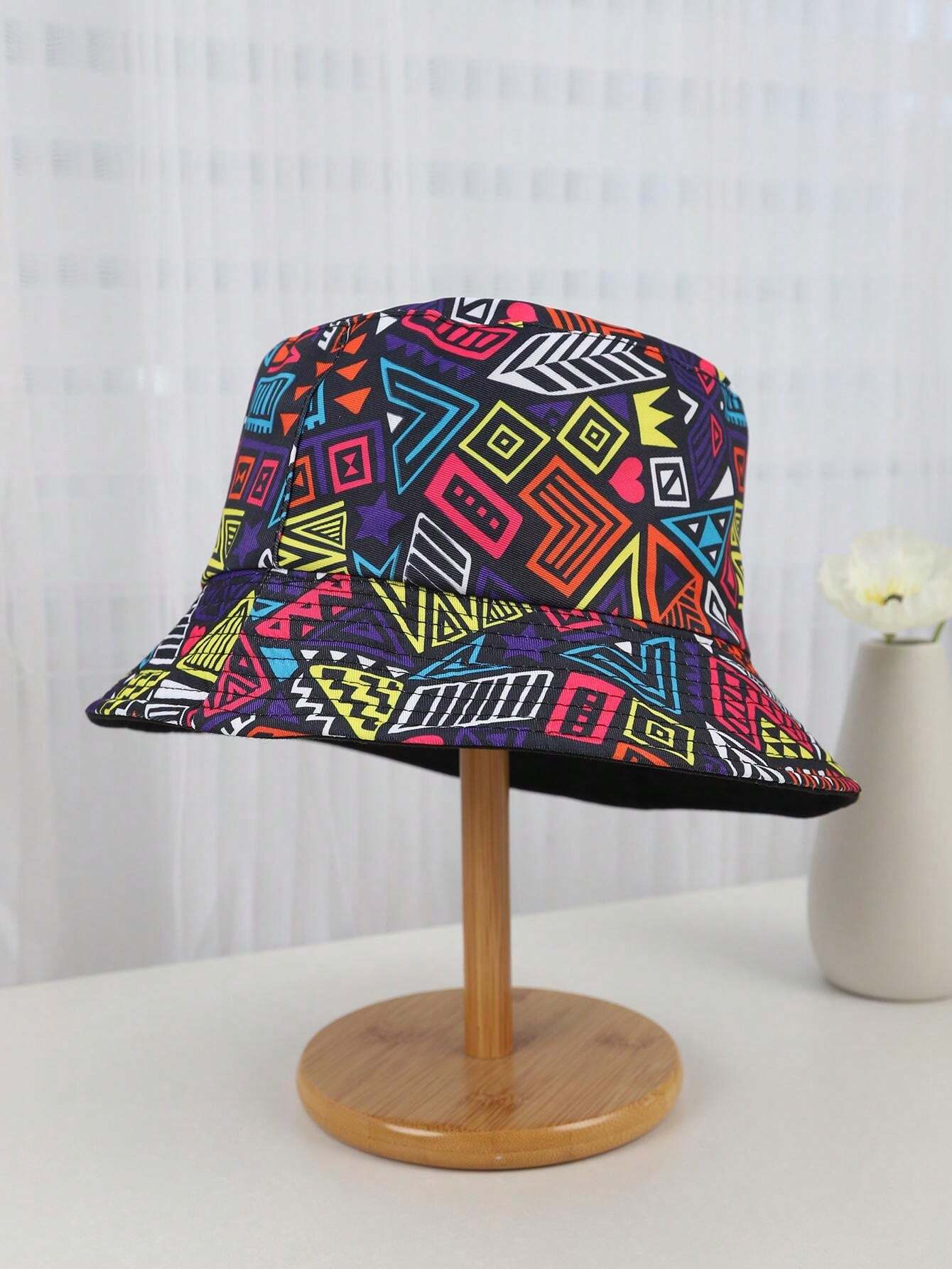 Geometric Patterned Bucket hat