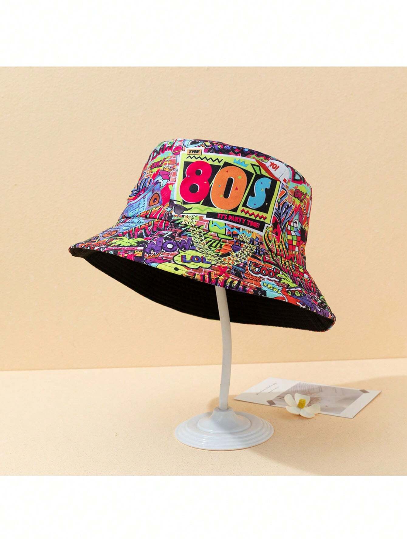 80s Retro Graffiti Bucket Hat – Vibrant Streetwear Style