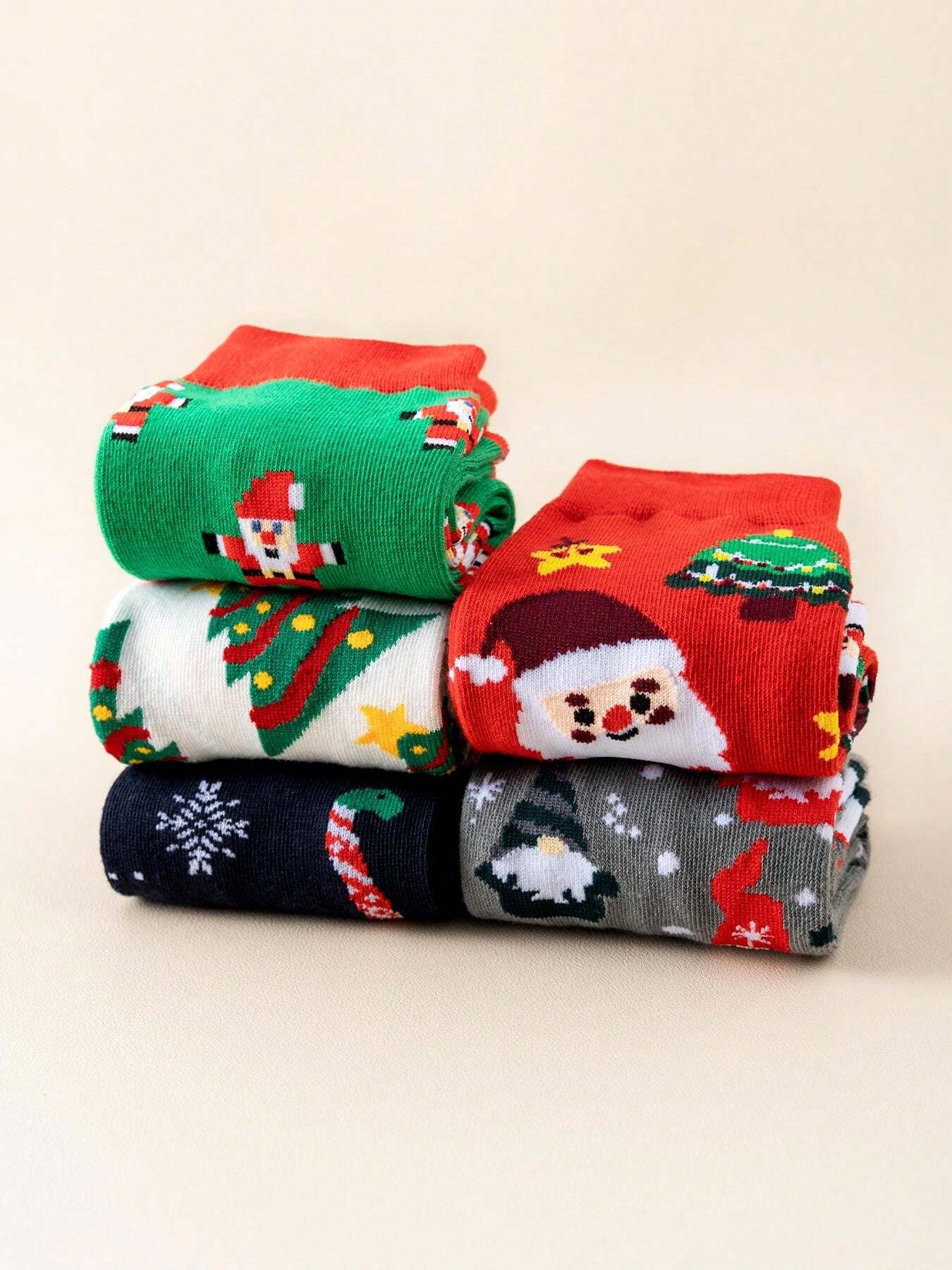 20 Pairs of Christmas Cheer Socks - 36-41 EU