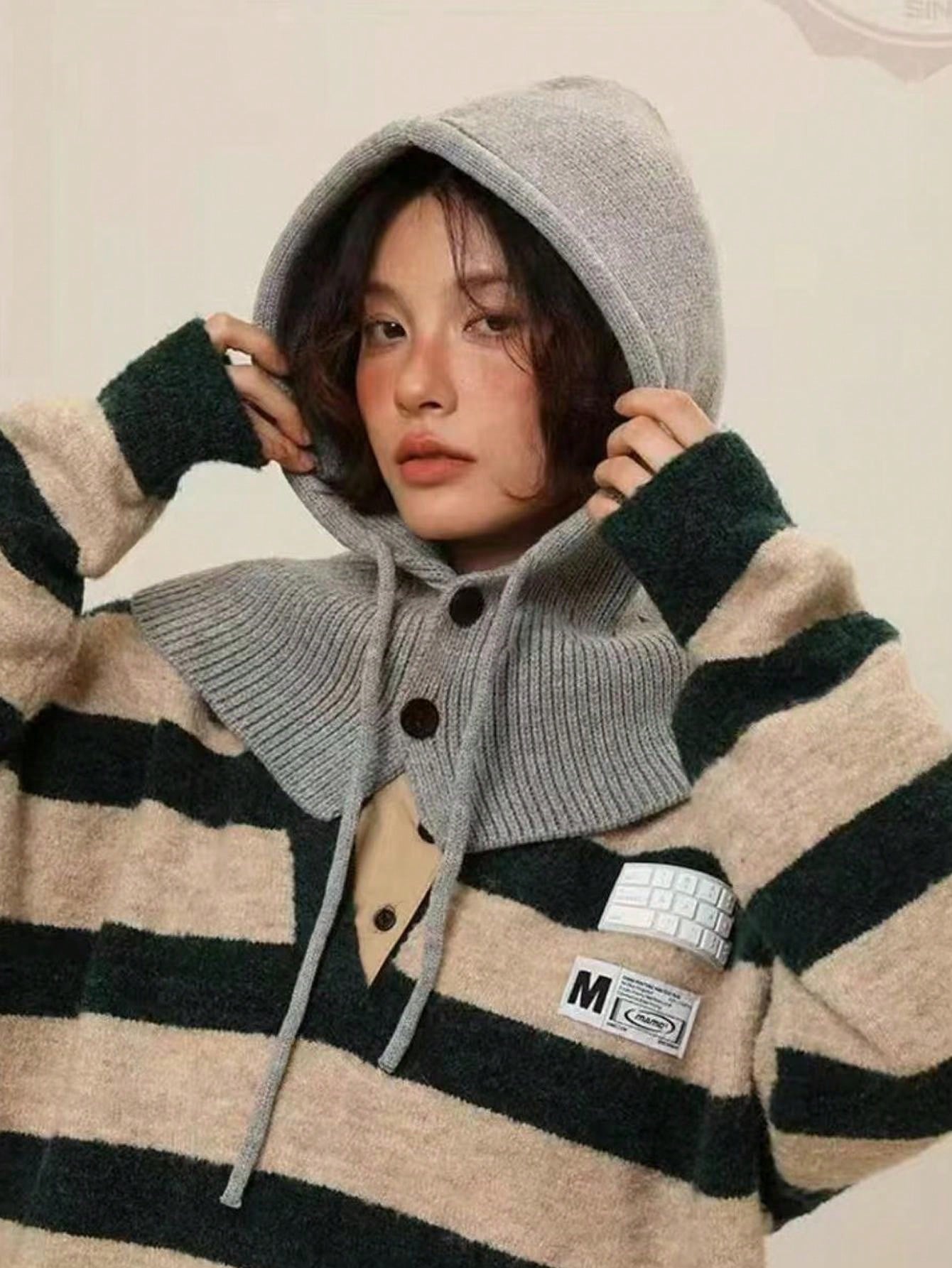 Knitted Detachable Hoodie Neck Warmer – Button-Up Style