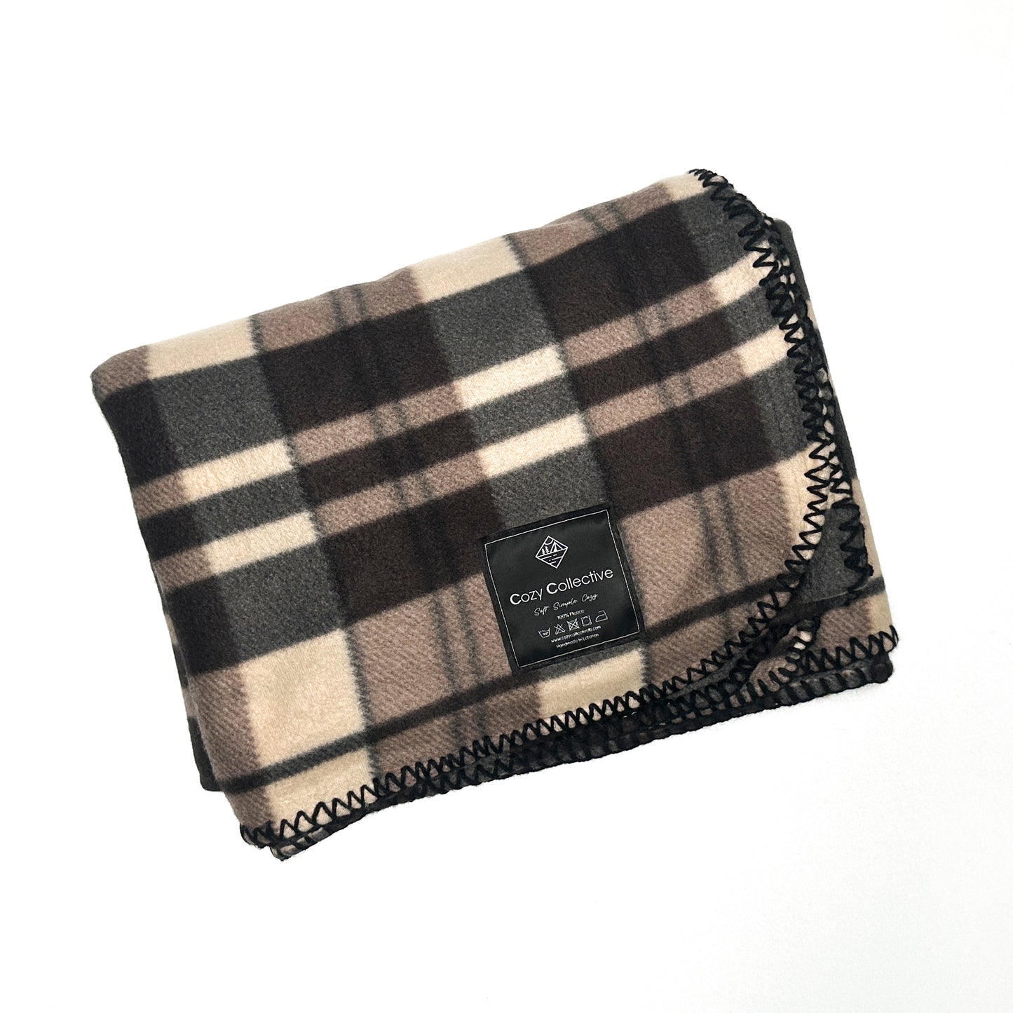 Handmade Fleece Blanket – Cozy Red & Black Checkered Design