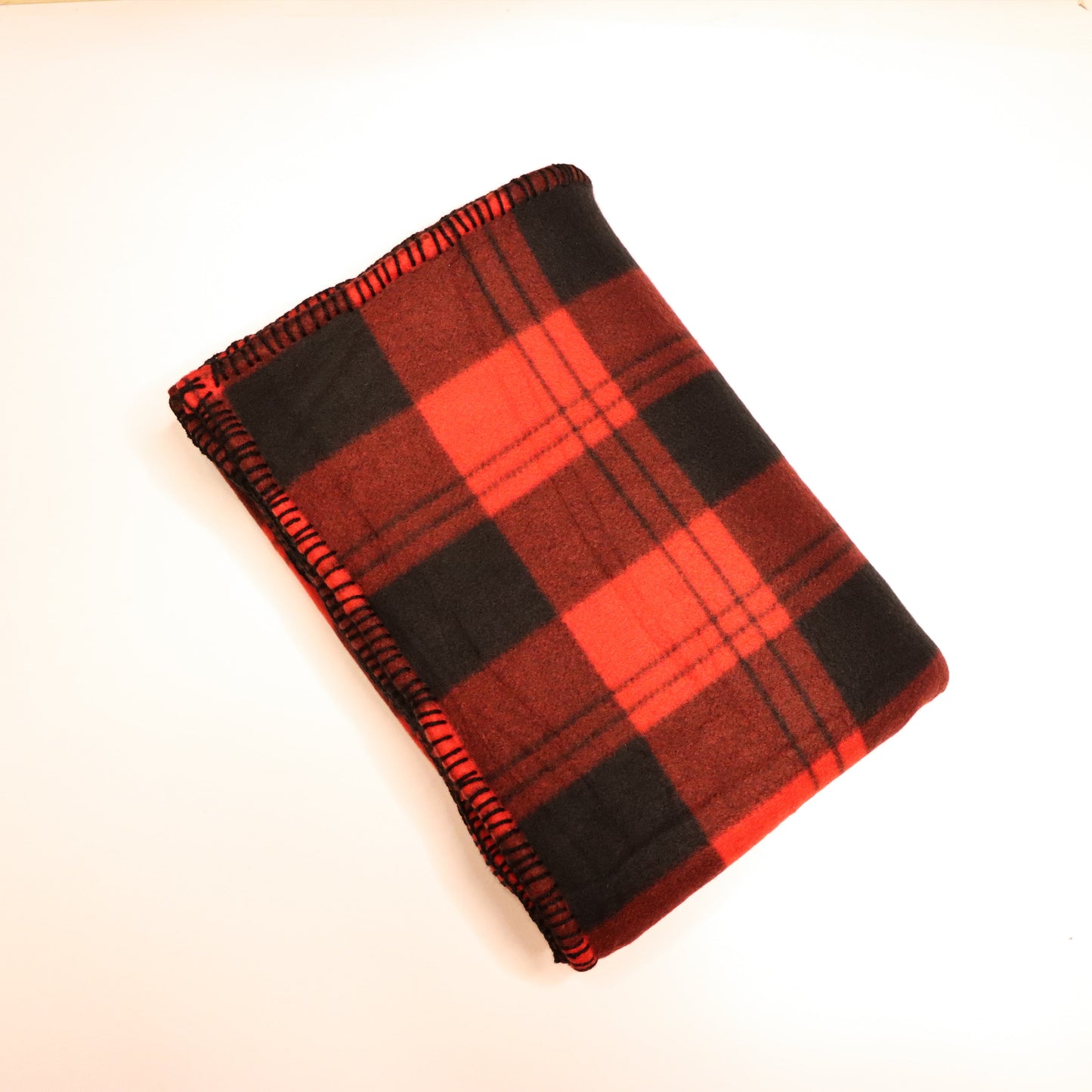 Handmade Fleece Blanket – Cozy Red & Black Checkered Design