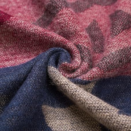 Stylish Aztec Pattern Poncho - Cozy & Chic Winter Fashion