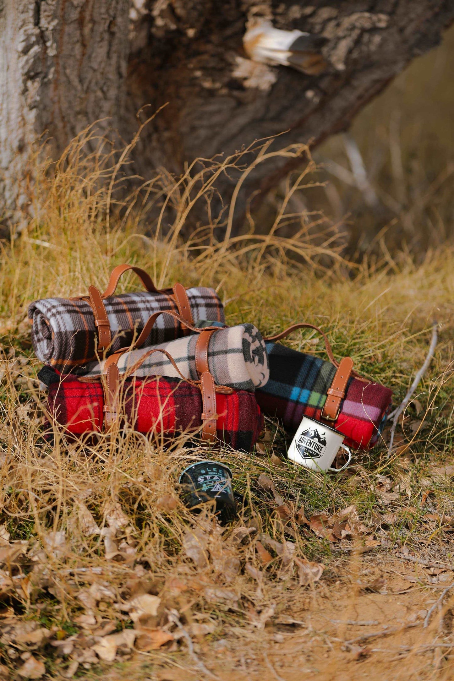 Cozy Fleece Blanket: Stylish Winter Blanket with Belt Tie - Cozy Collective LB