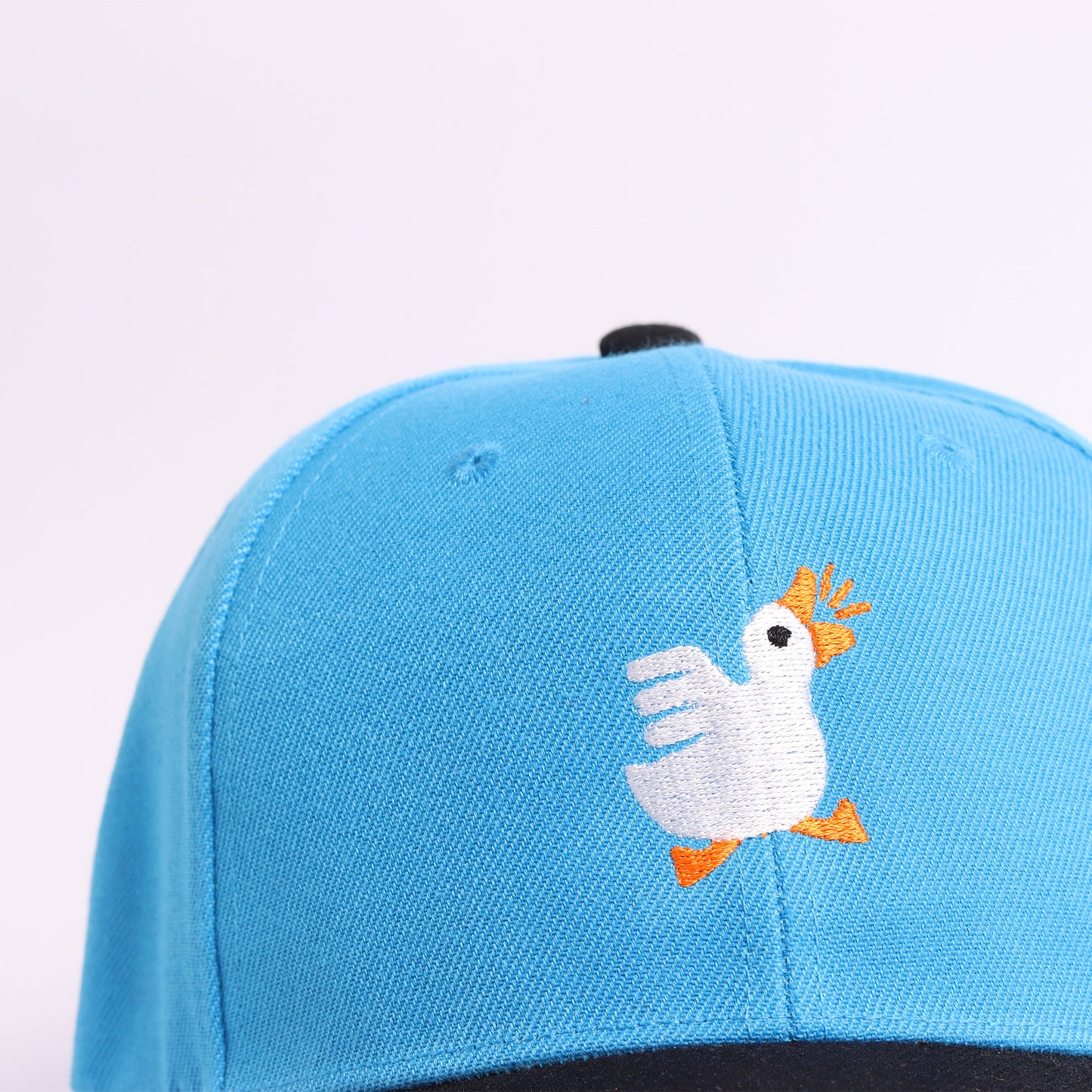 Happy Goose Embroidered Two-Tone Baseball Cap | Sky Blue & Black Animal Hat