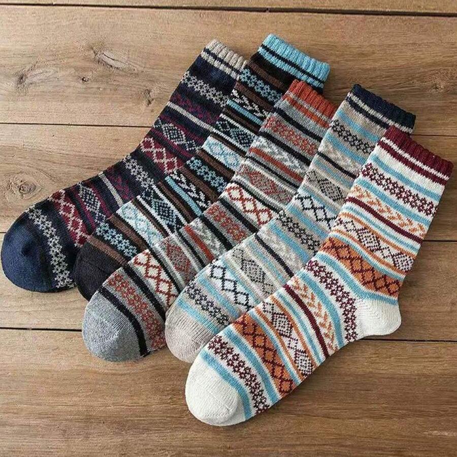 (EU 40-44) Nordic Patterned Wool Blend Socks  - Warm & Stylish Winter Socks for Men