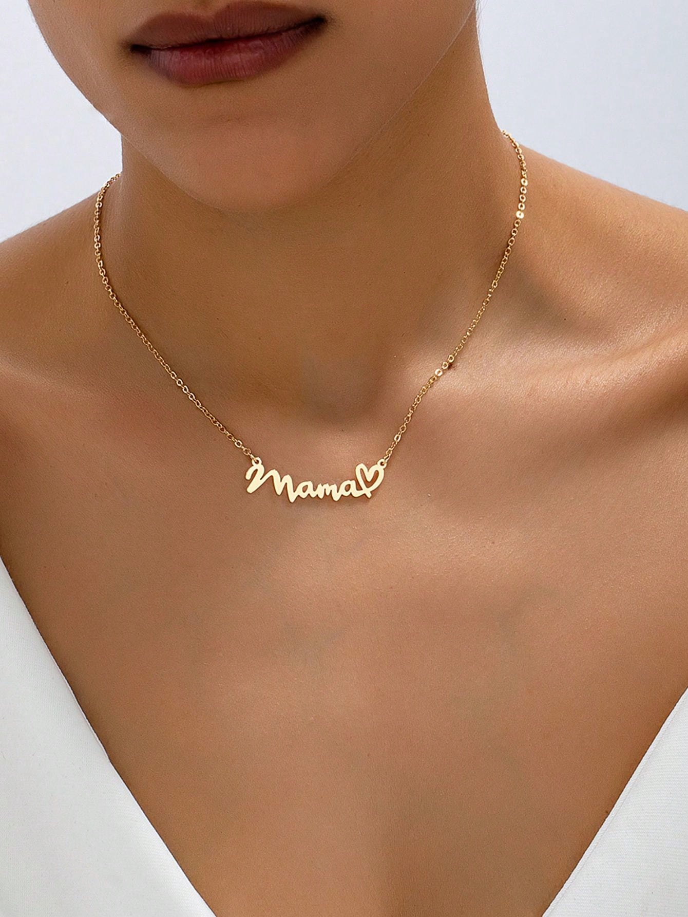 Mama Heart Necklace - A Delicate Tribute to Motherhood