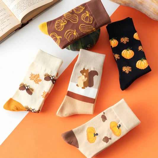 (35-39EU) Autumn Pumpkin & Squirrel Socks – Cozy Fall Collection