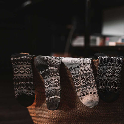 36-41EU - Snowflake Pattern Socks