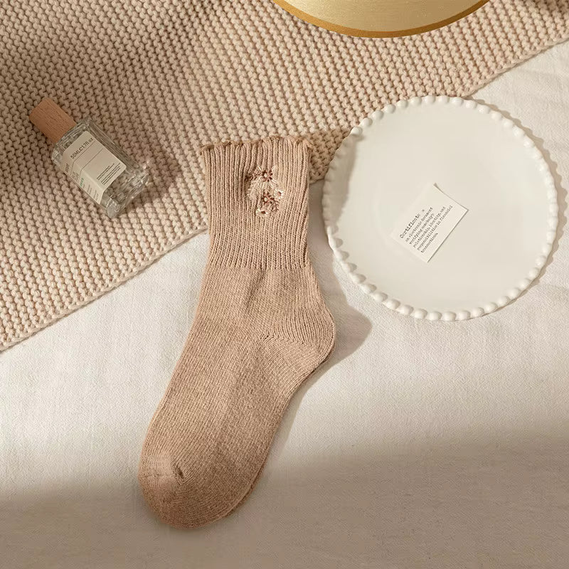 36-40 EU | Cozy Floral Embroidered Winter Socks – 3 Colors