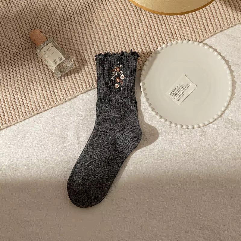 36-40 EU | Cozy Floral Embroidered Winter Socks – 3 Colors